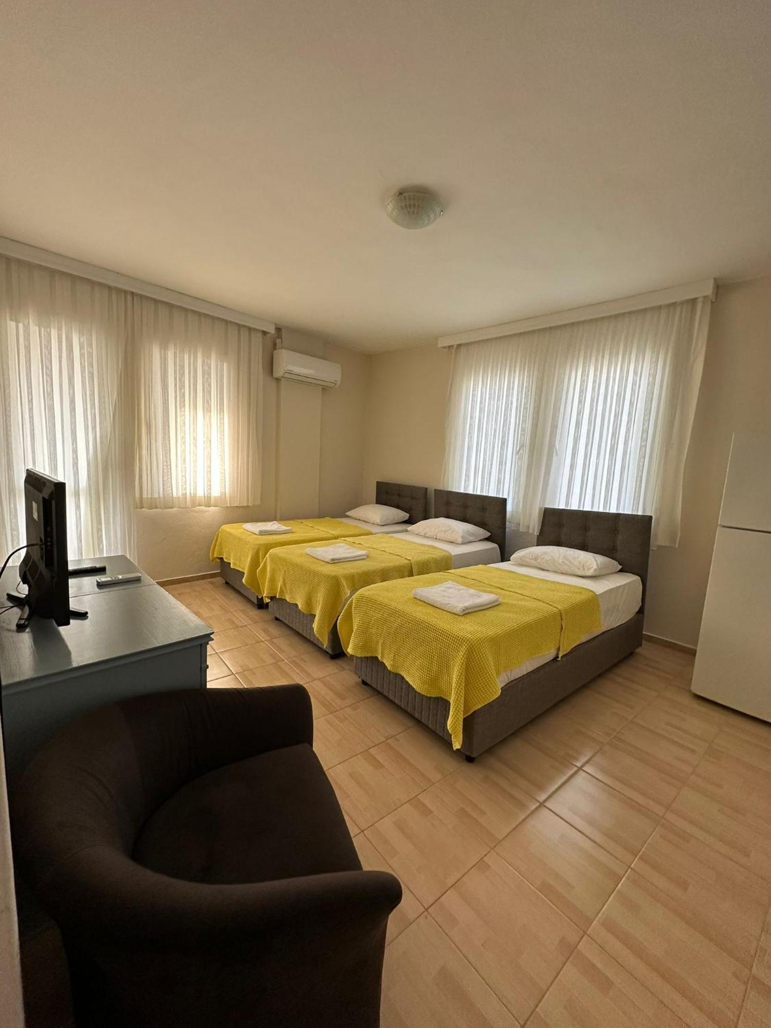 Cicek Apart Hotel Cesme Exterior foto