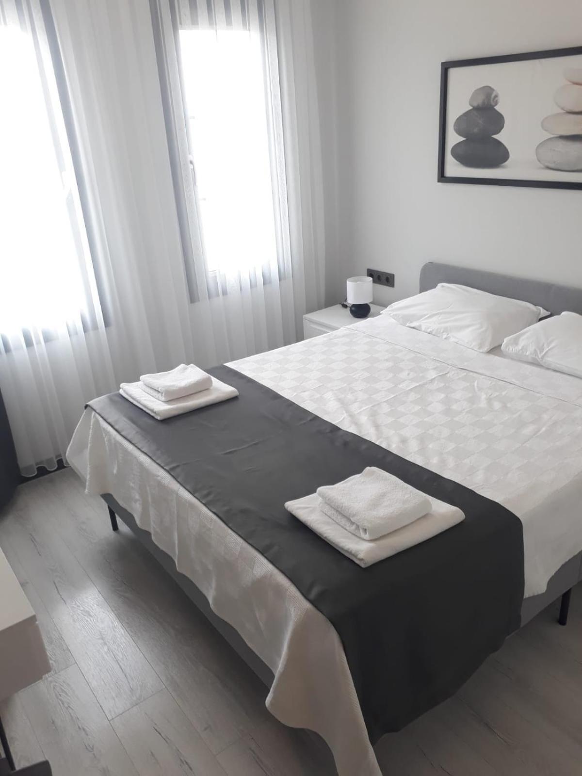 Cicek Apart Hotel Cesme Exterior foto