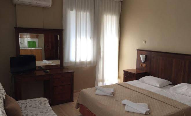 Cicek Apart Hotel Cesme Exterior foto