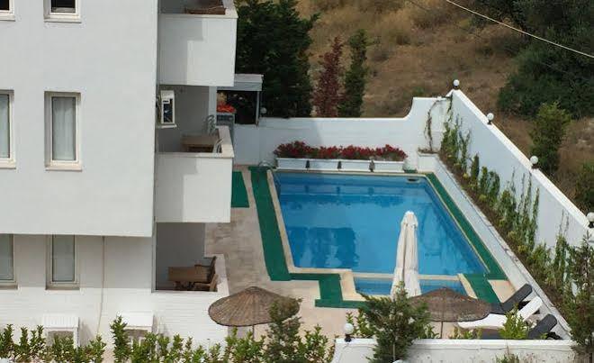 Cicek Apart Hotel Cesme Exterior foto